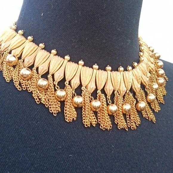 Vintage Crown Trifari Unique tassel necklace gold filled - Picture 3 of 11